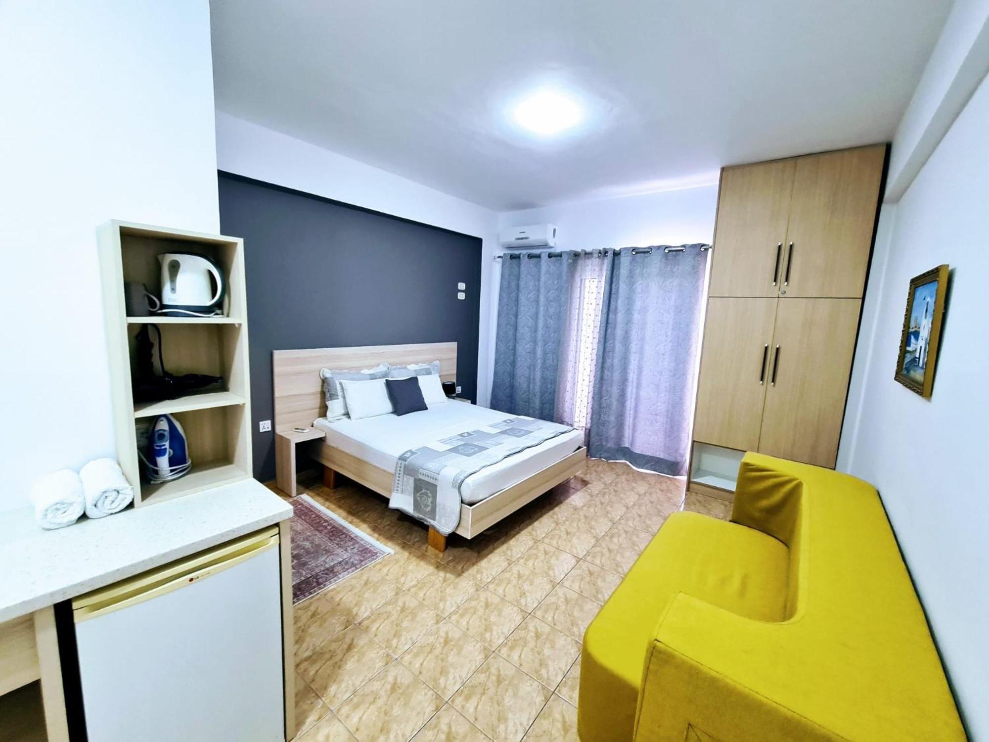 Salt Life Hotel Dhërmi Buitenkant foto
