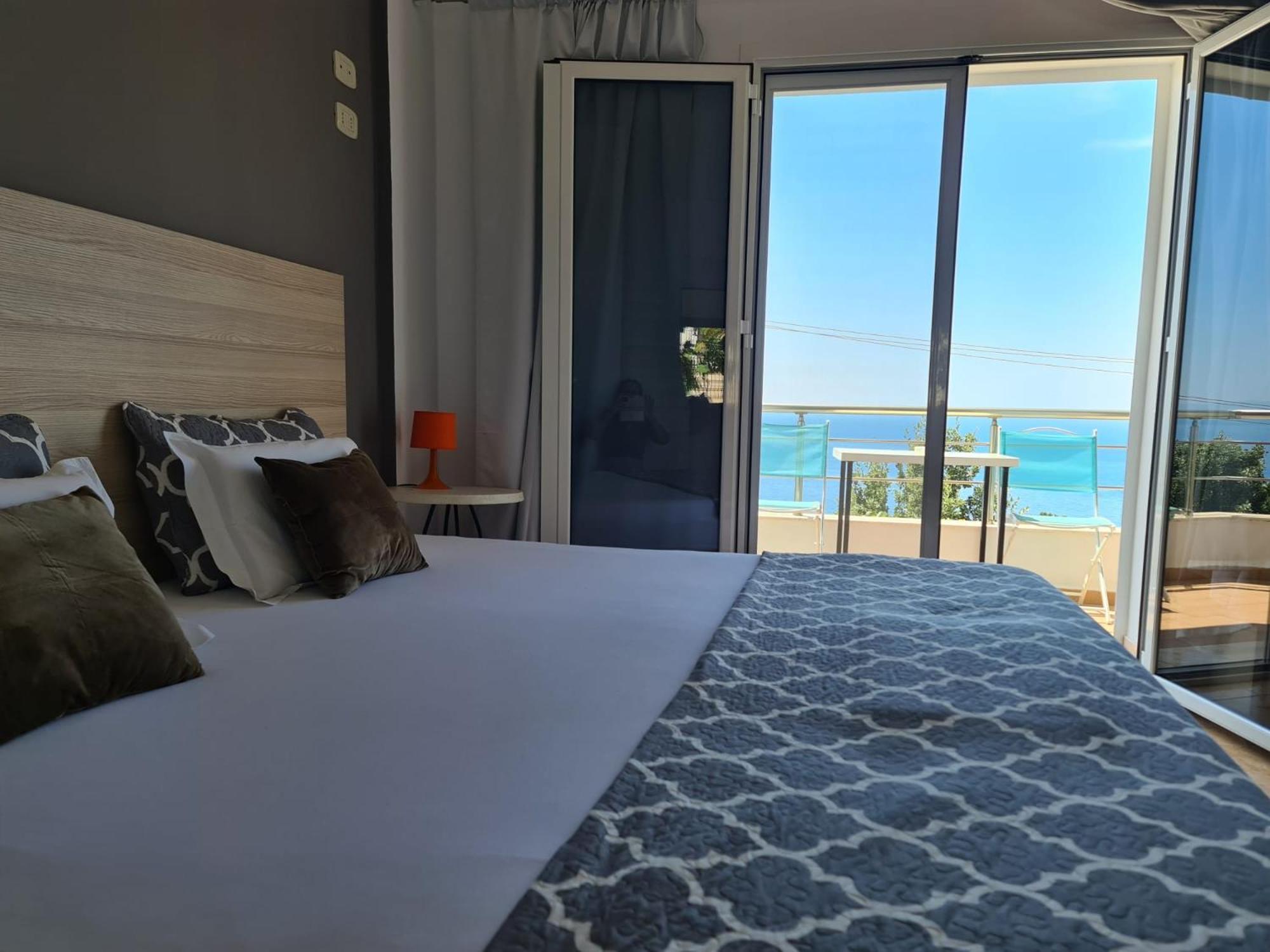 Salt Life Hotel Dhërmi Buitenkant foto