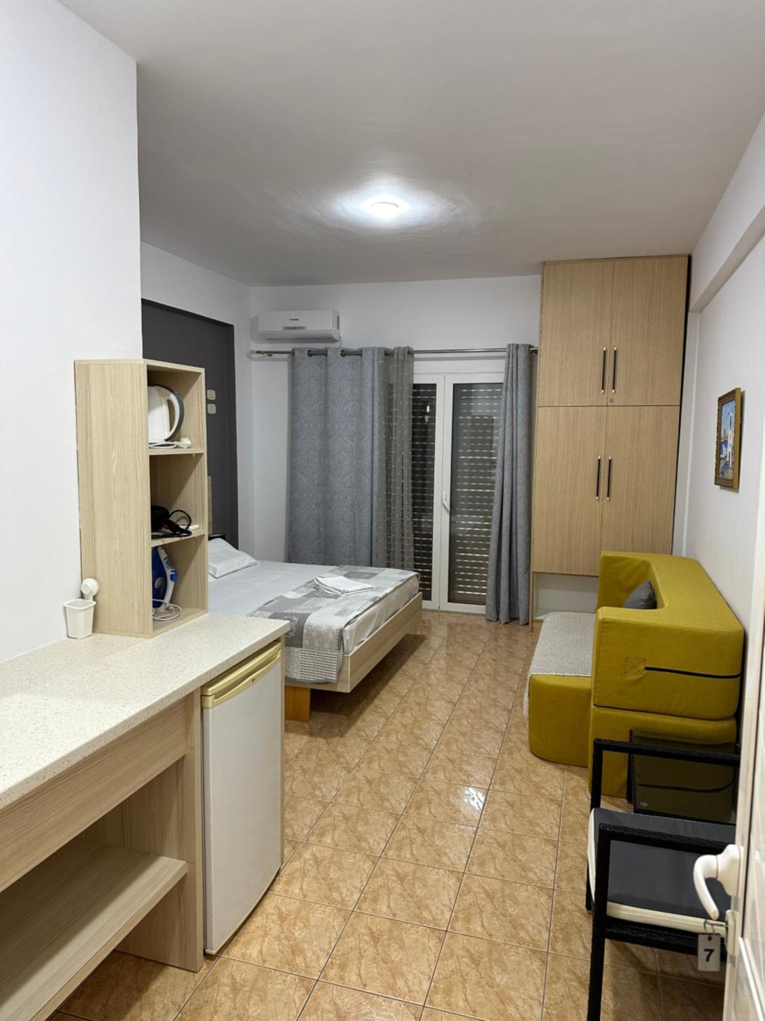 Salt Life Hotel Dhërmi Buitenkant foto