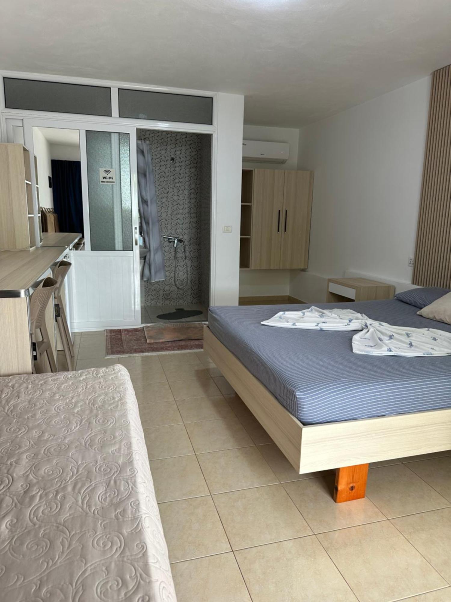 Salt Life Hotel Dhërmi Buitenkant foto