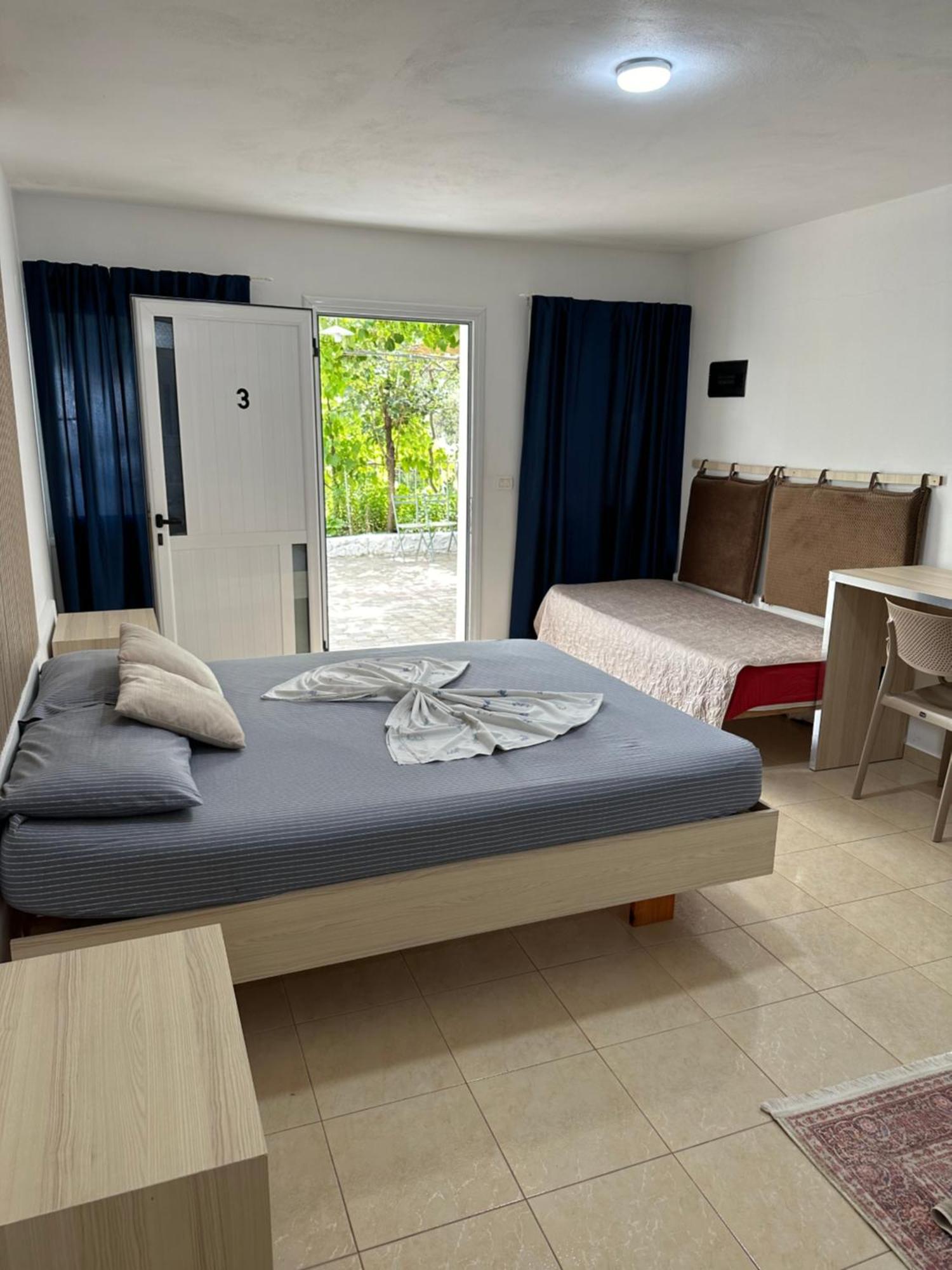 Salt Life Hotel Dhërmi Buitenkant foto